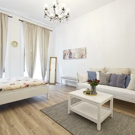 A La Champagne Apartment *