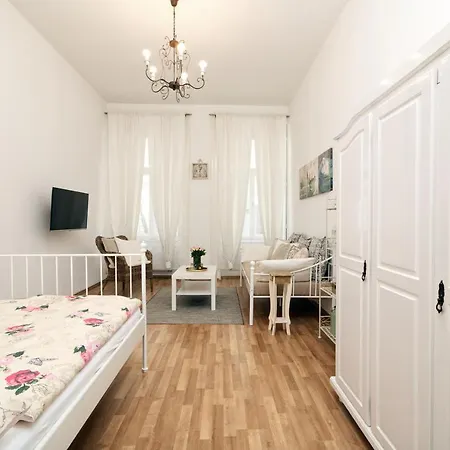 A La Champagne Appartement *